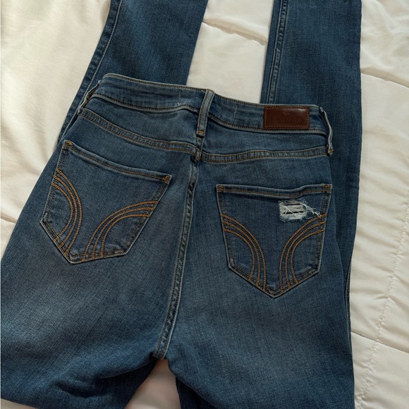 Hollister skinny jeans - Picture 2 of 3